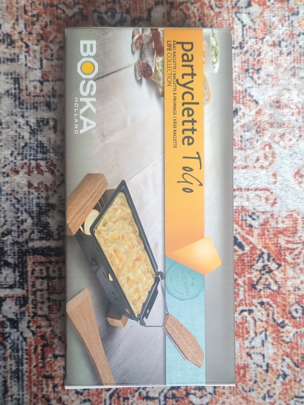 BOSKA Partylette ToGo Raclette Grill - Black with Wood Handles